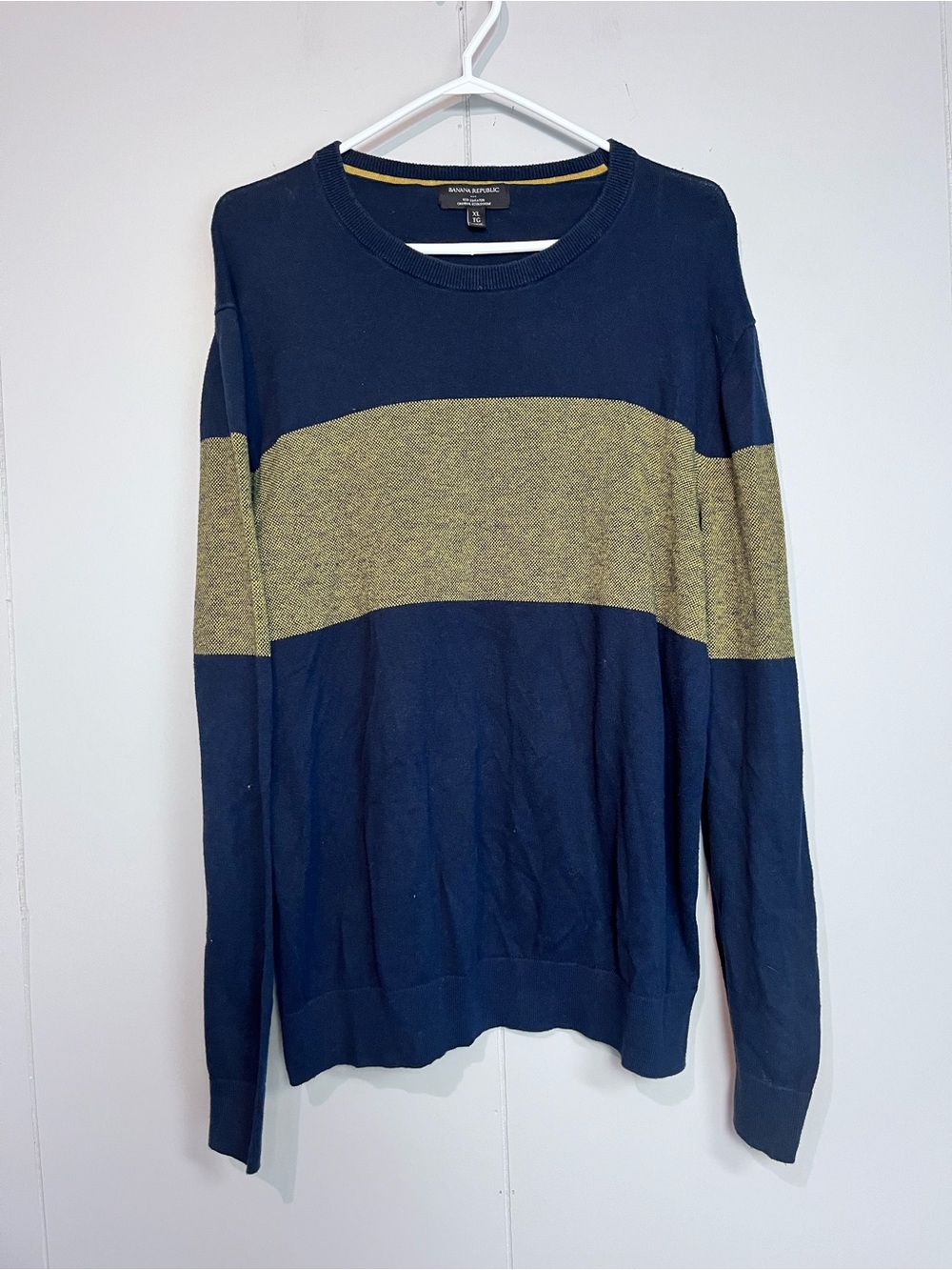 Banana Republic Eco Sweater XL — Navy & Mustard Colourblock Knit
